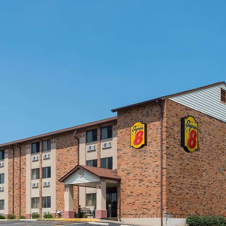 فندق Super 8 By Wyndham St Charles Saint Charles المظهر الخارجي الصورة