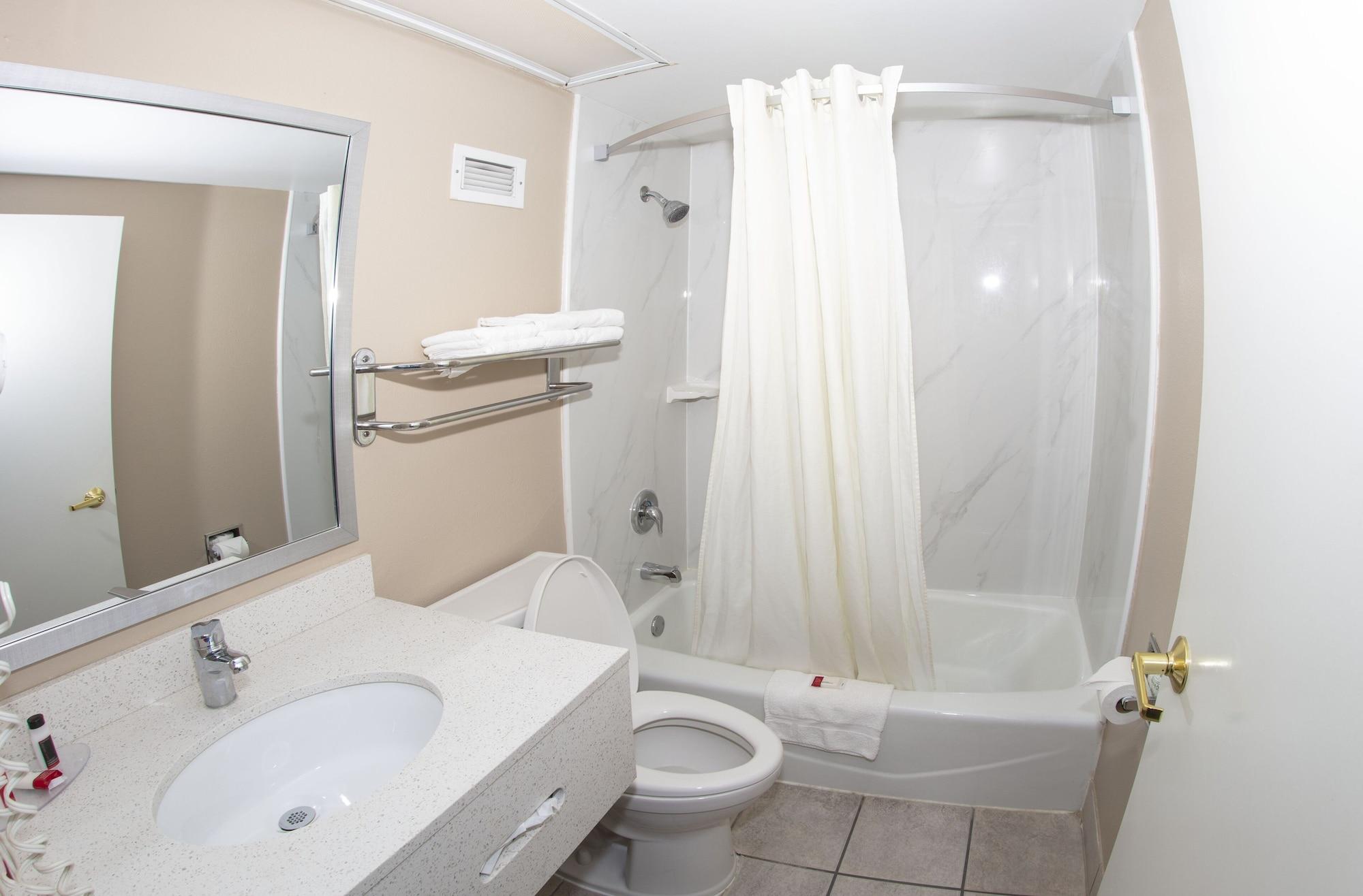 فندق Super 8 By Wyndham St Charles Saint Charles المظهر الخارجي الصورة