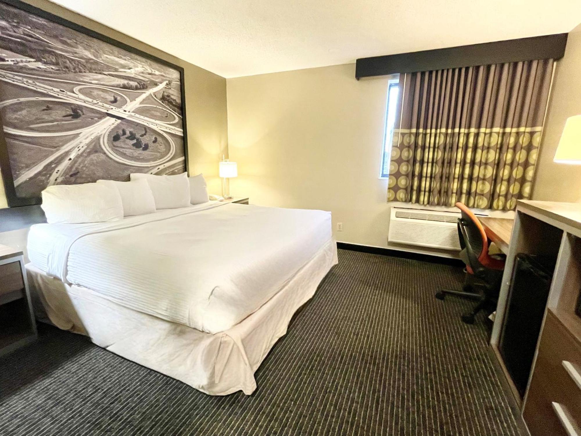فندق Super 8 By Wyndham St Charles Saint Charles المظهر الخارجي الصورة